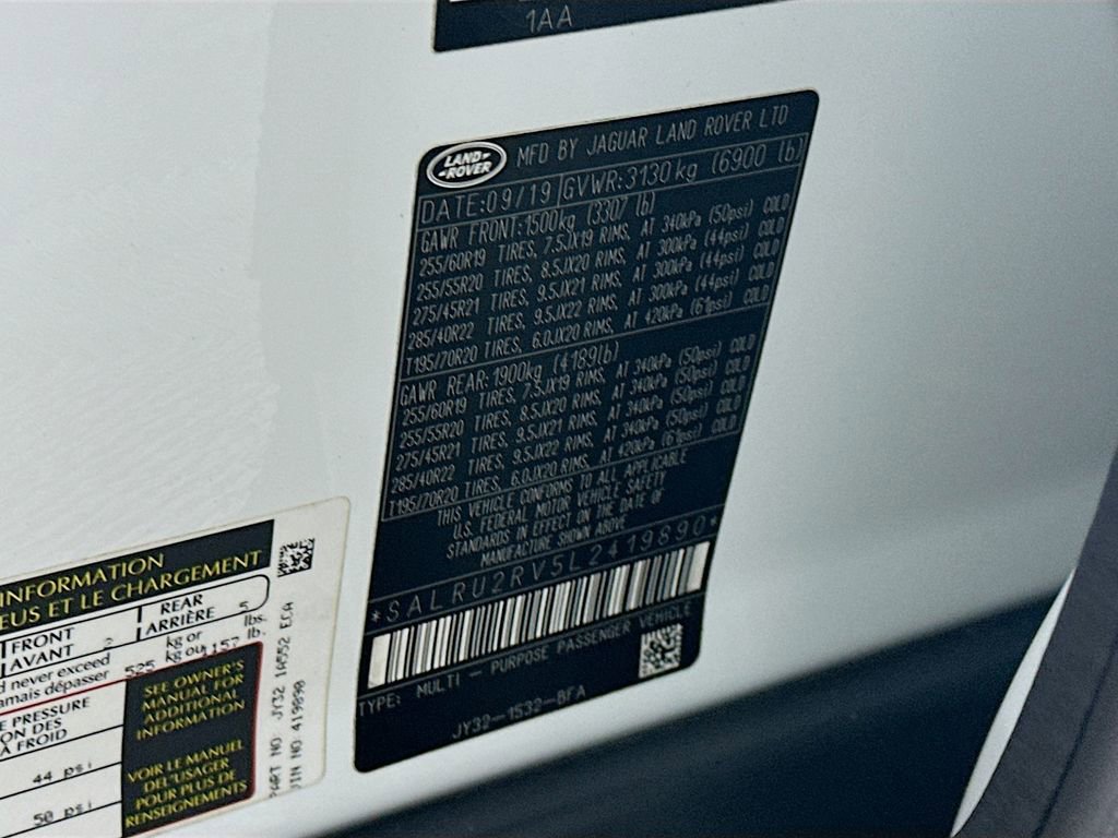 Used 2020 Land Rover Discovery Landmark image 36