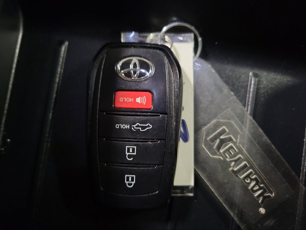 Used 2025 Toyota Tundra SR w/ SR Tow Package AWD/4WD image 21