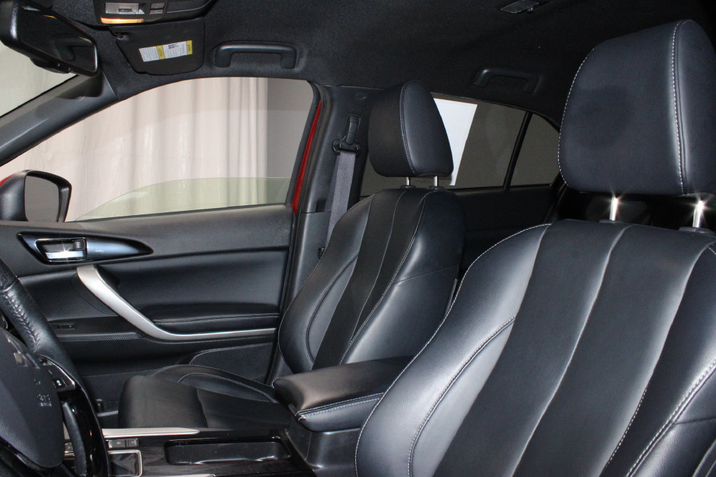 Used 2024 Mitsubishi Eclipse Cross SEL AWD/4WD image 27