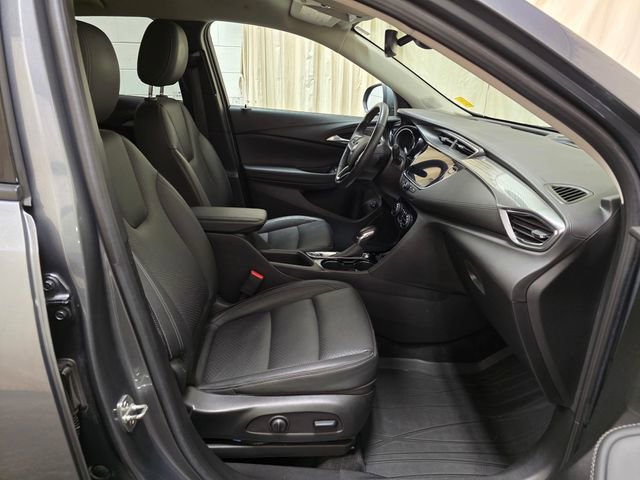 Used 2022 Buick Encore GX Essence AWD/4WD image 34