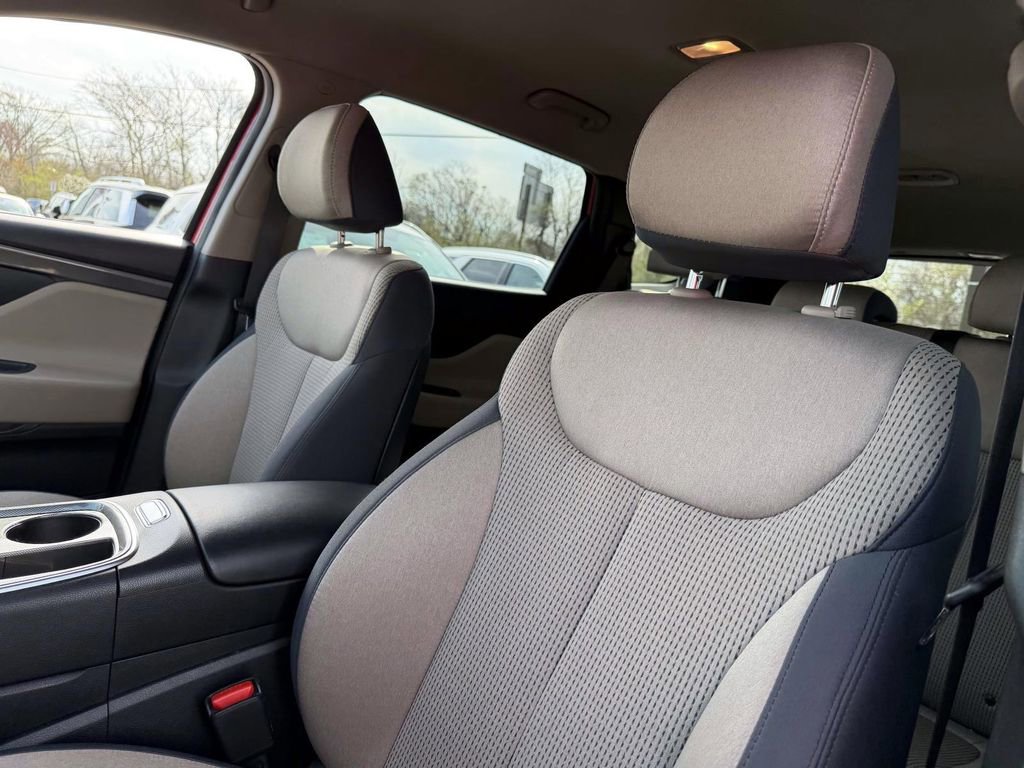 Certified 2023 Hyundai Santa Fe SEL image 8
