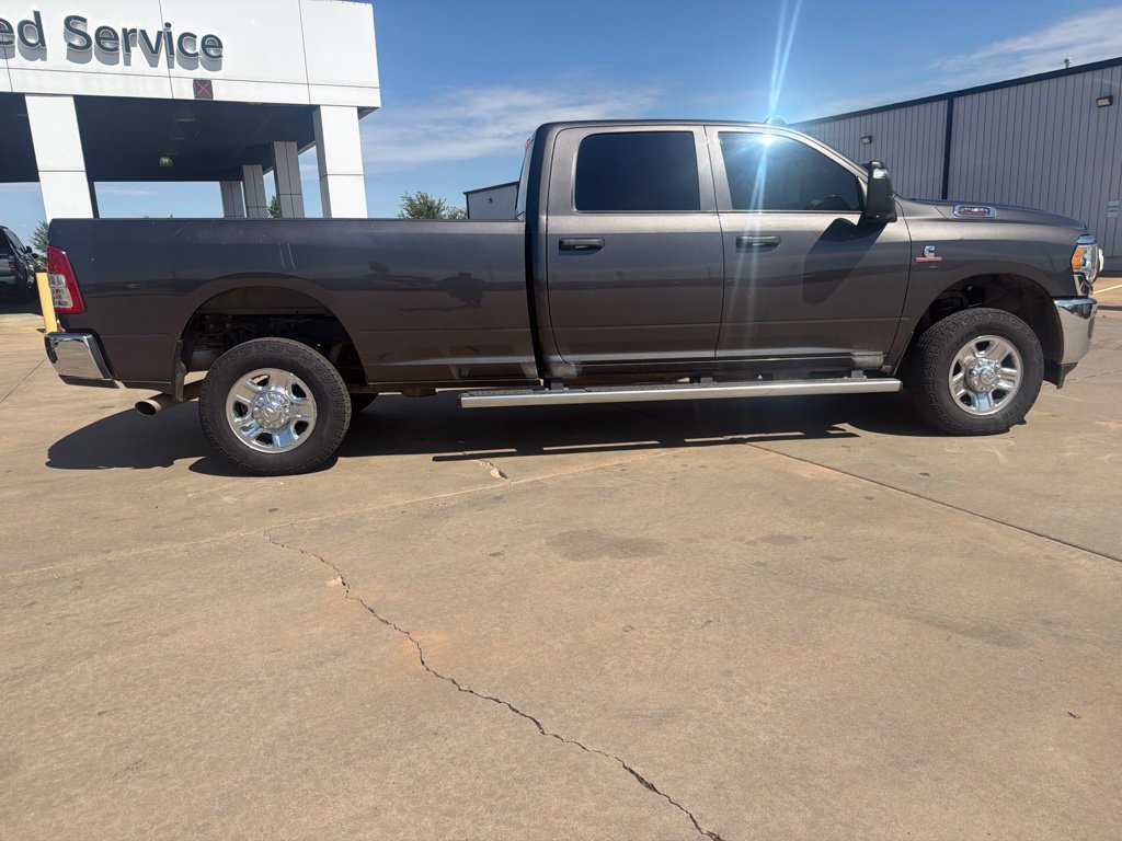 Used 2024 RAM 2500 Tradesman w/ Chrome Appearance Group AWD/4WD image 2