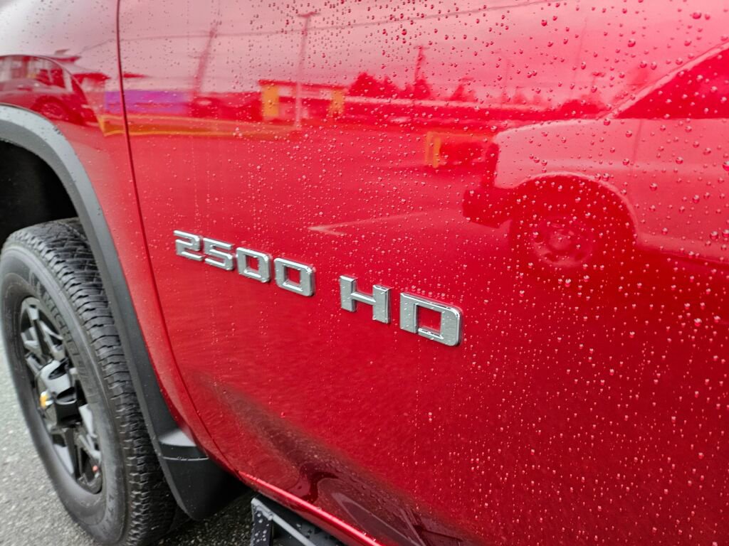 Used 2021 Chevrolet Silverado 2500 LTZ w/ LTZ Convenience Package image 11