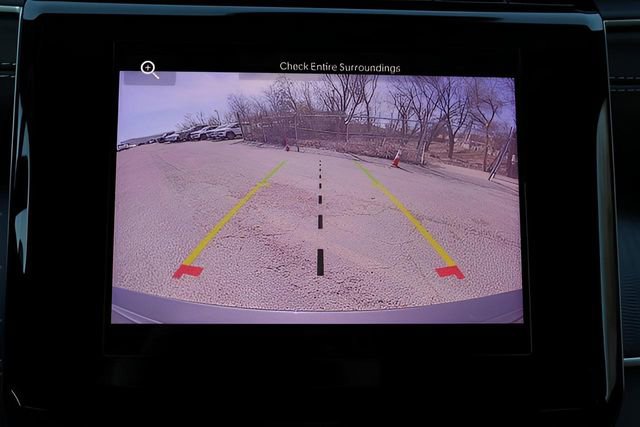 Used 2025 Jeep Grand Cherokee Laredo X image 24