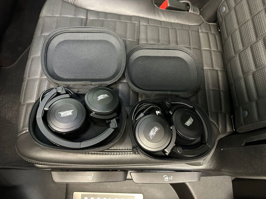 Certified 2023 Cadillac Escalade Sport Platinum w/ LPO, ONYX Package image 27