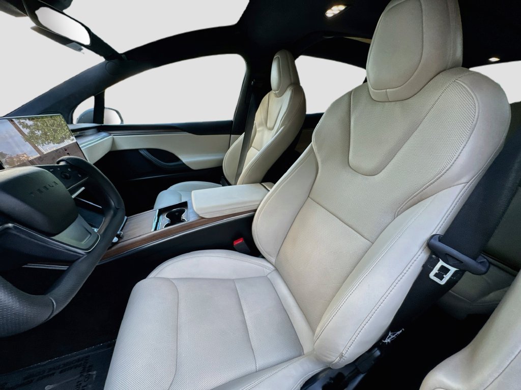Used 2023 Tesla Model X AWD/4WD image 18