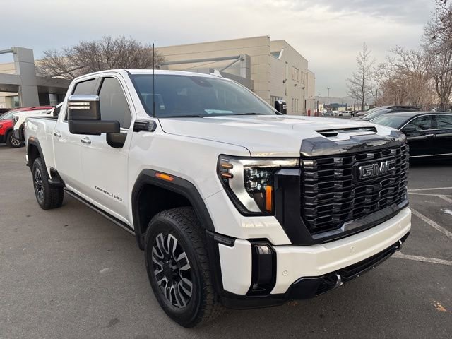 Used 2024 GMC Sierra 2500 Denali Ultimate image 4