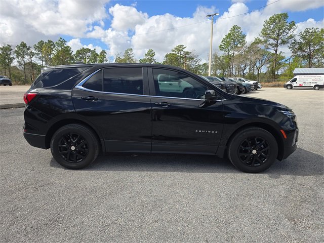 Used 2024 Chevrolet Equinox LT image 2