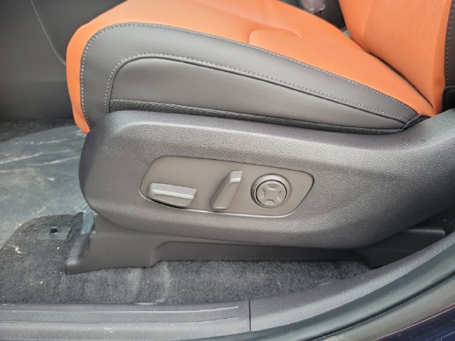 New 2026 Kia Carnival EX FWD image 15