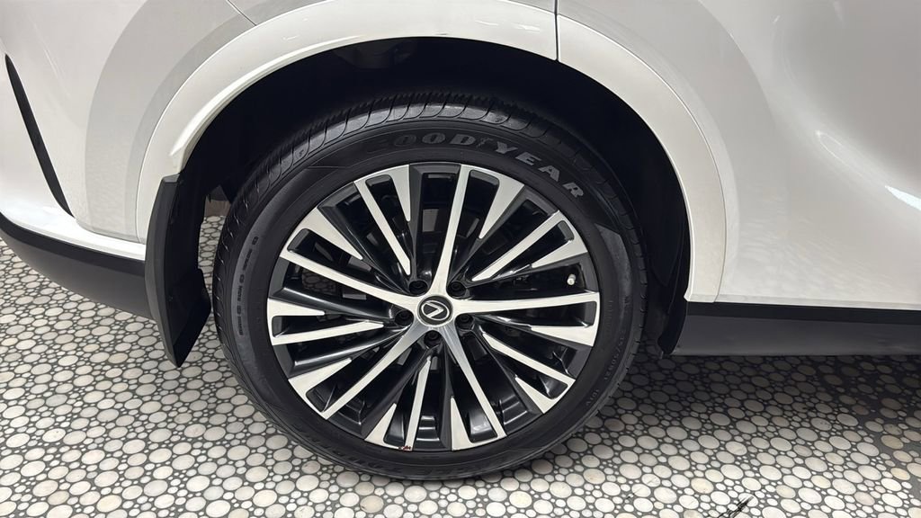 Used 2023 Lexus RX 350 Premium Plus w/ Accessory Package (Z1) FWD image 7