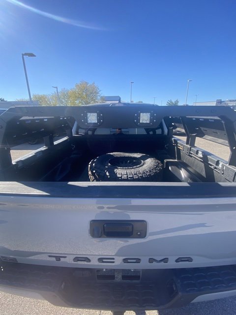Used 2021 Toyota Tacoma TRD Off-Road image 5