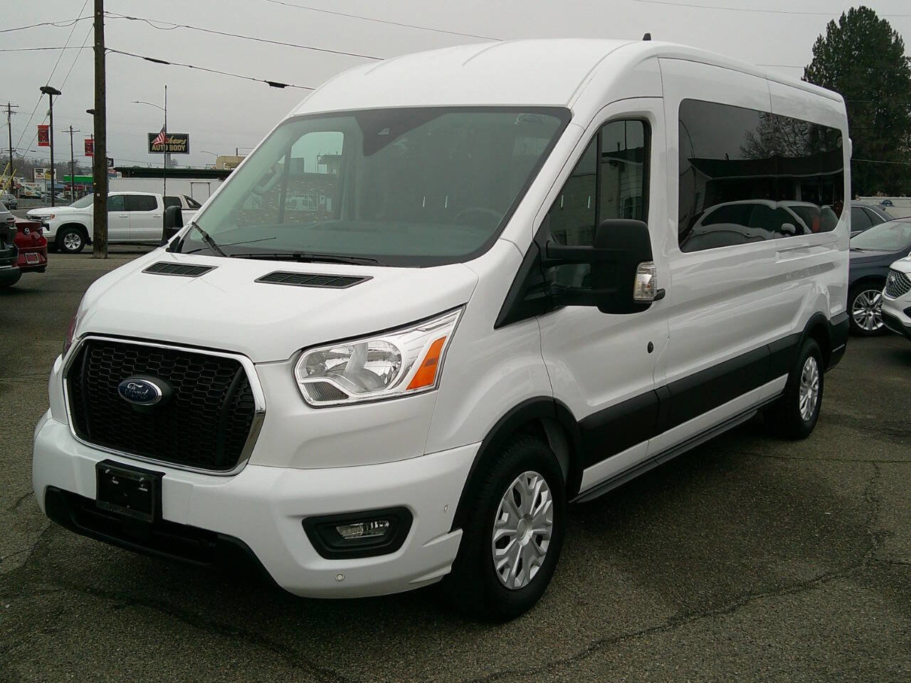 Used 2021 Ford Transit 350 XLT image 3
