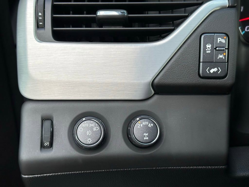 Used 2019 GMC Yukon SLT w/ Premium Edition image 32