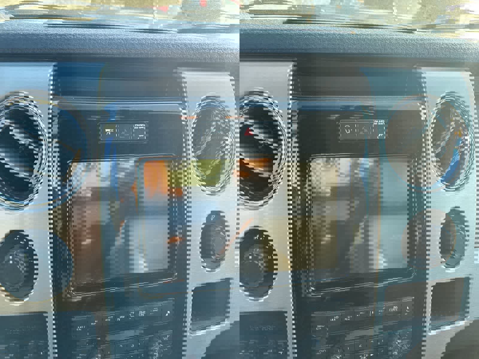 Used 2012 Ford F150 Platinum image 26