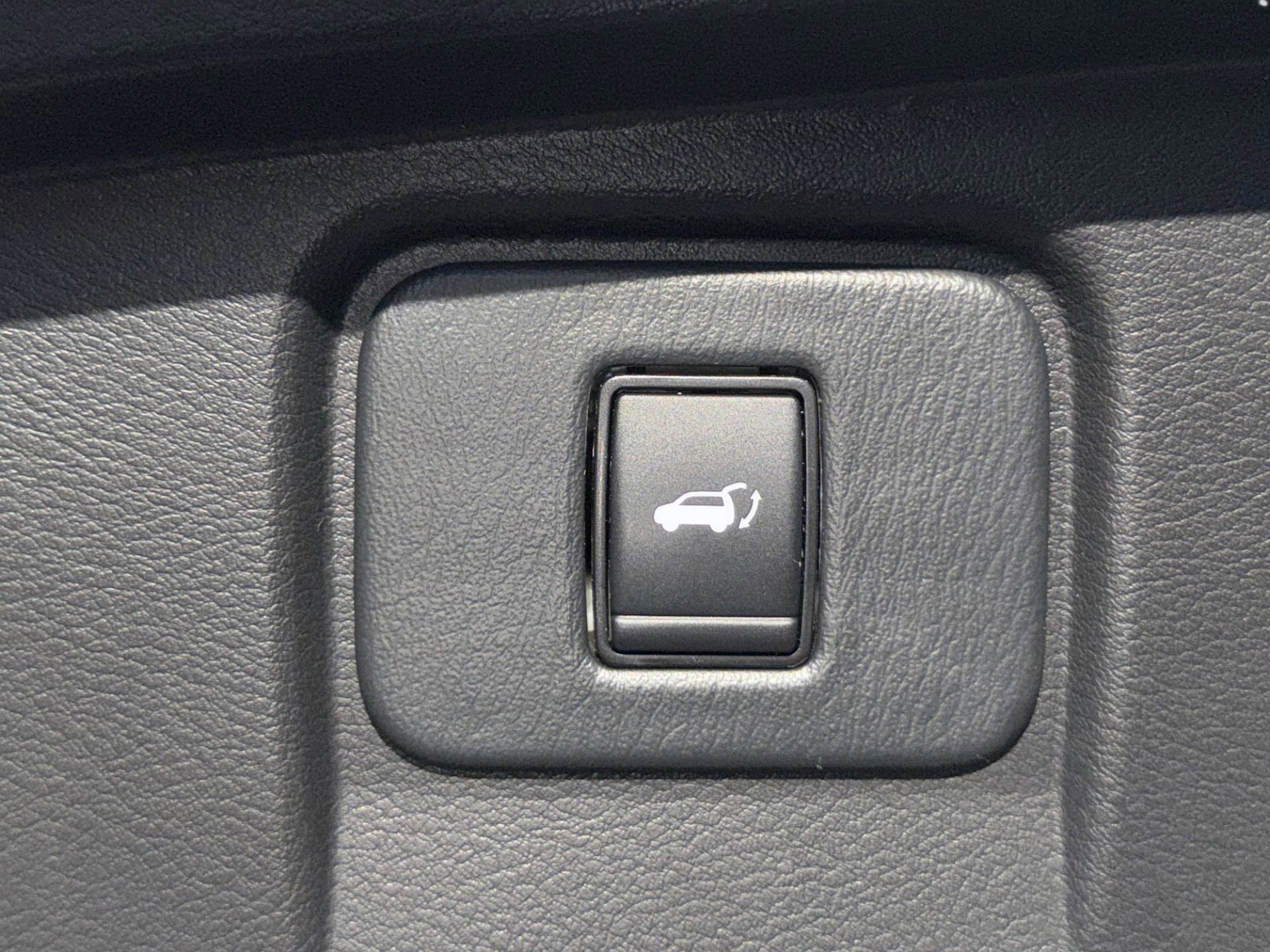 Used 2021 Nissan Murano SL w/ SL Moonroof Package image 9