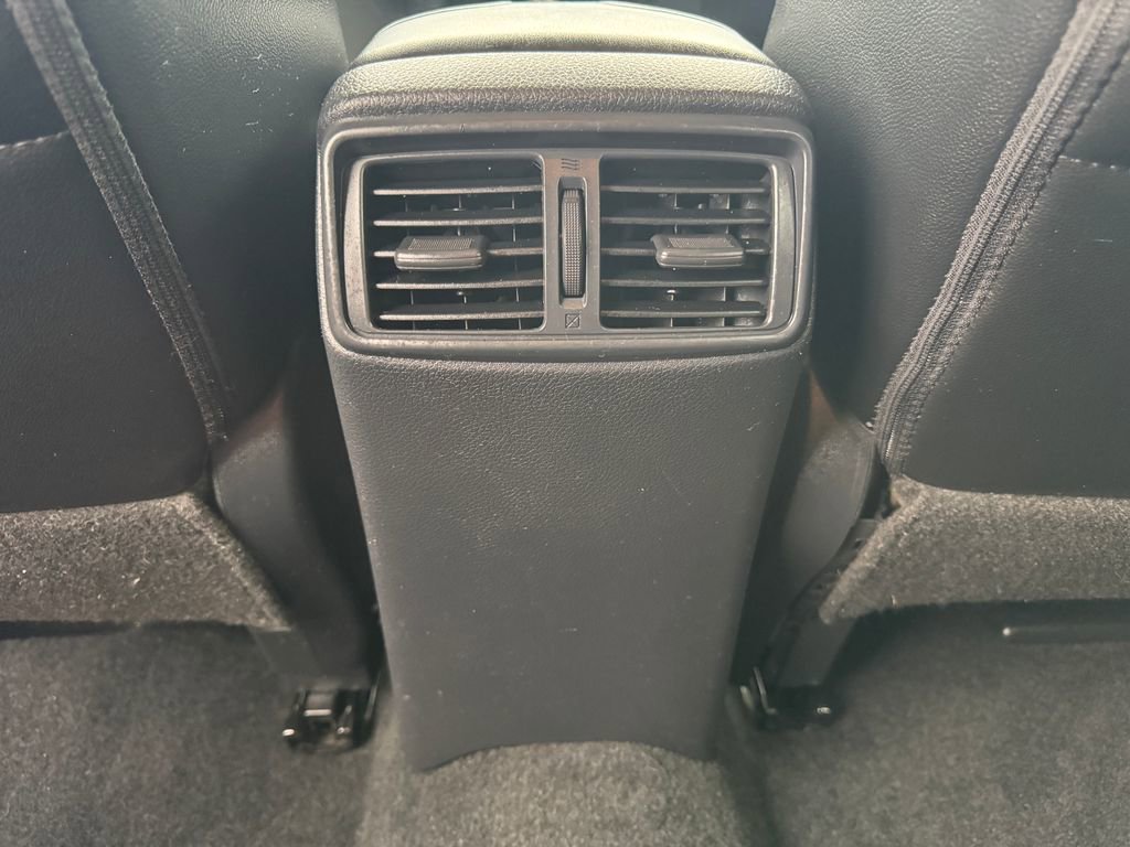 Used 2017 Nissan Rogue SL image 36