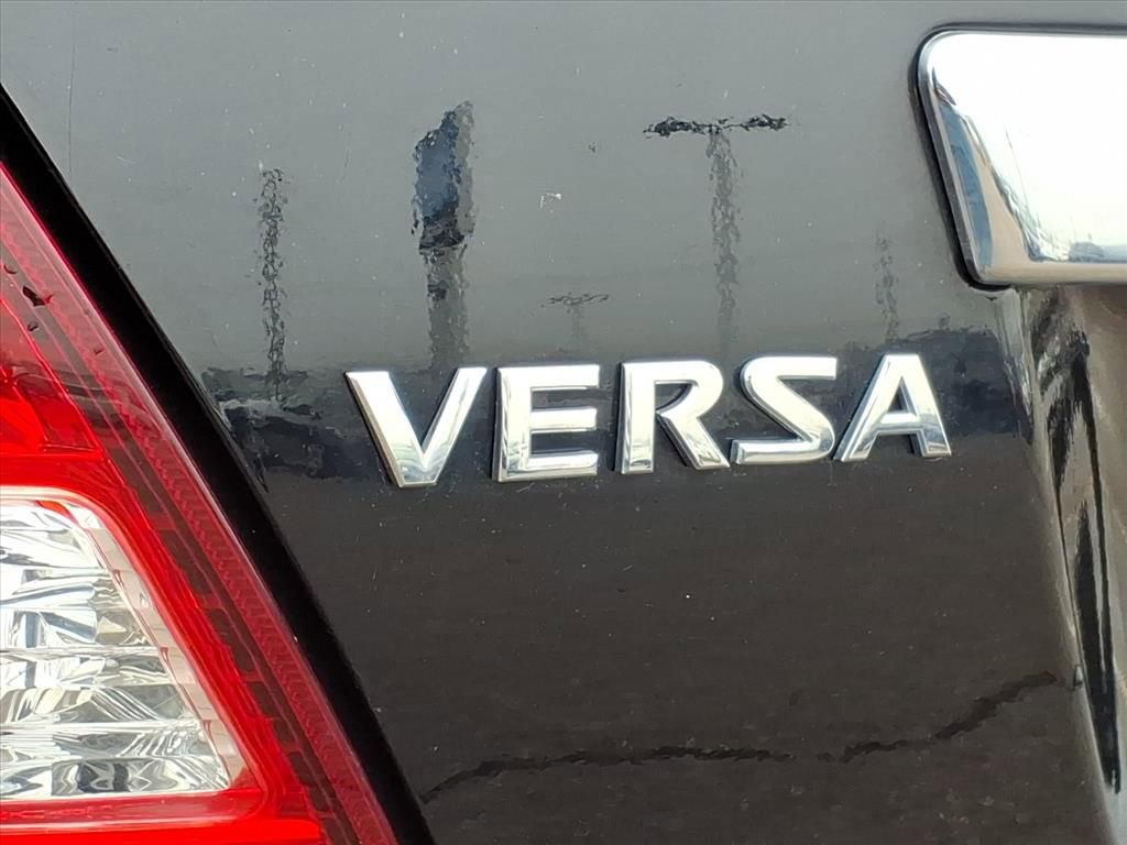 Used 2007 Nissan Versa SL w/ Convenience Pkg image 9