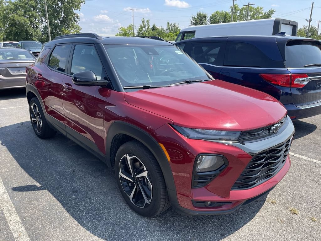 Used 2021 Chevrolet TrailBlazer RS w/ Sun and Liftgate Package FWD image 13