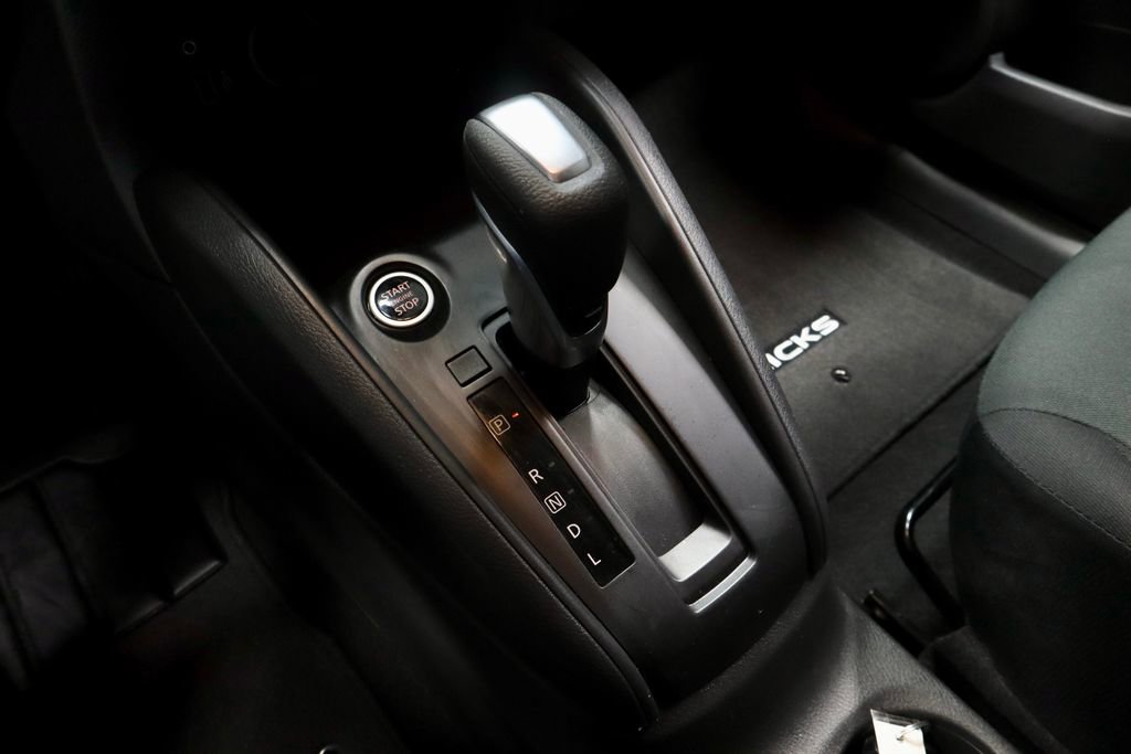 Certified 2025 Nissan Kicks Play S image 33