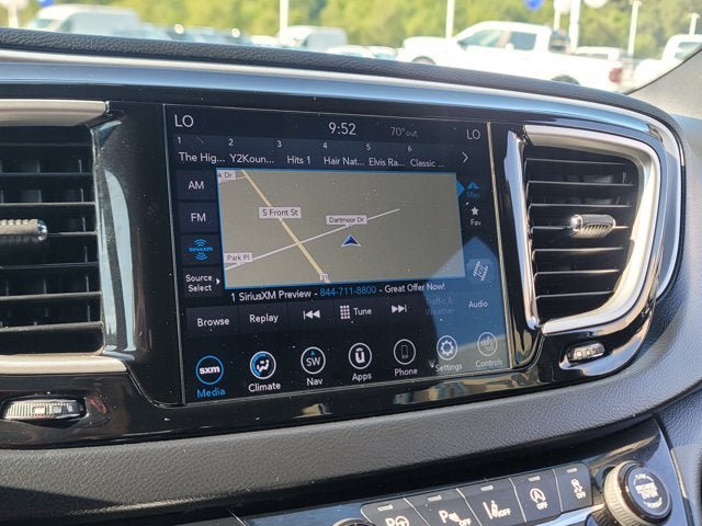 Used 2020 Chrysler Pacifica Touring-L Plus FWD image 29