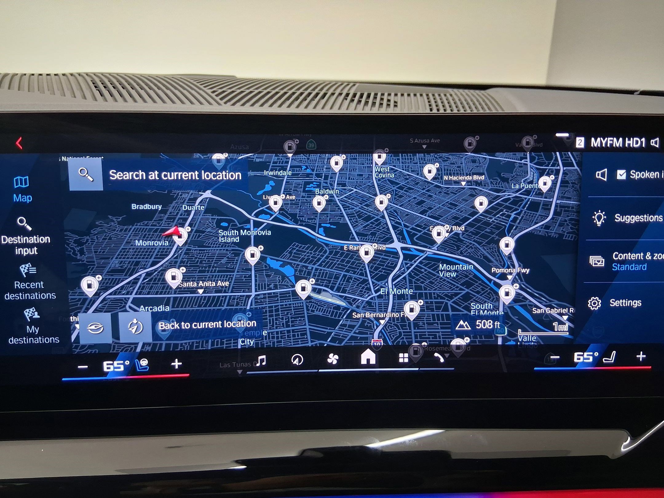 Used 2025 BMW M5 w/ Carbon Package image 27