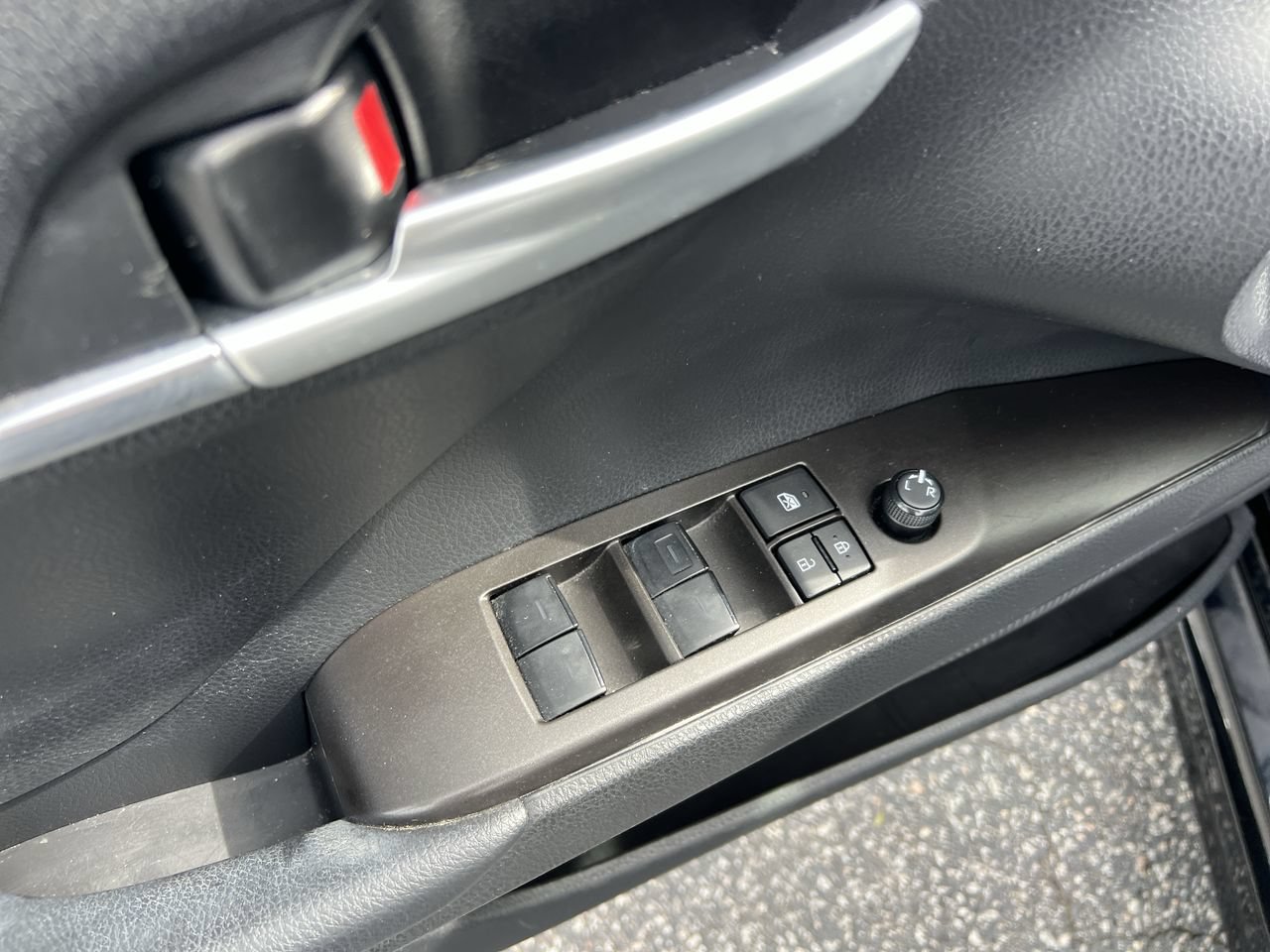 Used 2024 Toyota Camry SE FWD image 15