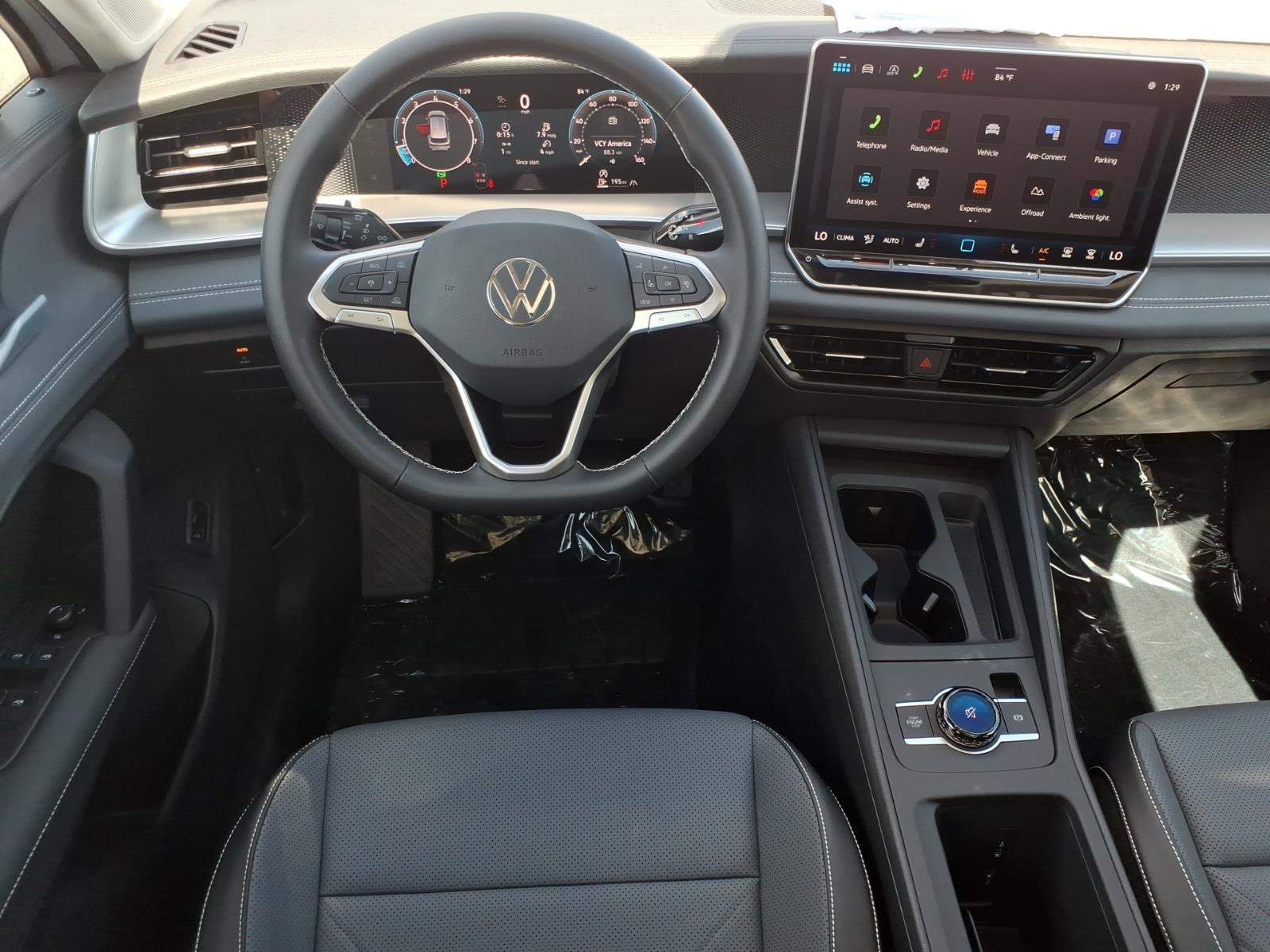 New 2026 Volkswagen Tiguan SE image 15