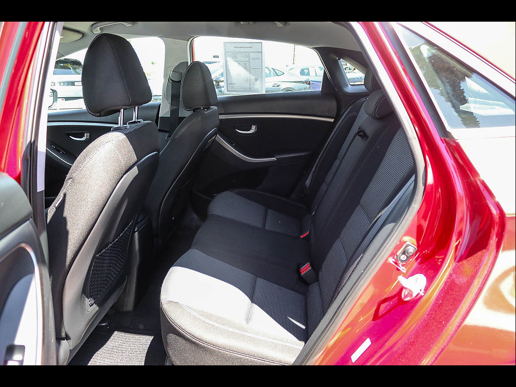 Used 2016 Hyundai Elantra GT FWD image 23