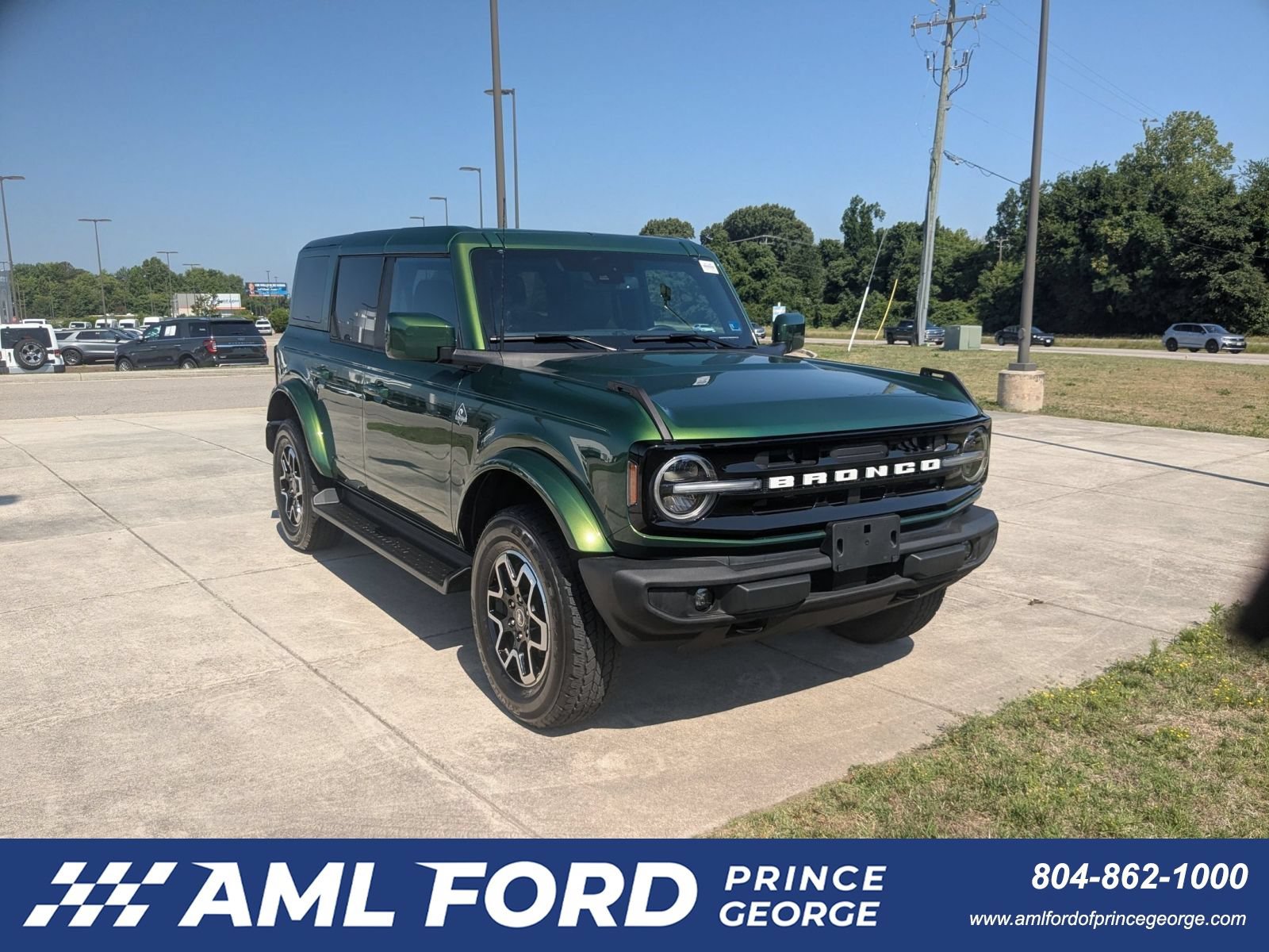 Used 2025 Ford Bronco Outer Banks AWD/4WD image 1