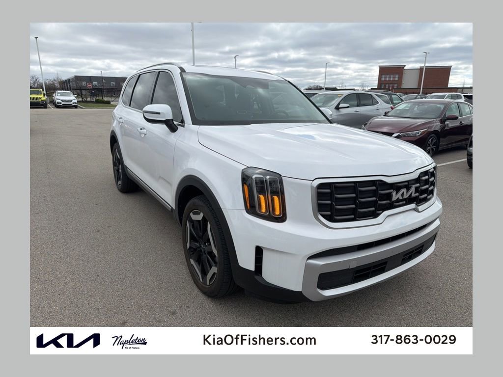 Used 2024 Kia Telluride S w/ S Sunroof Package