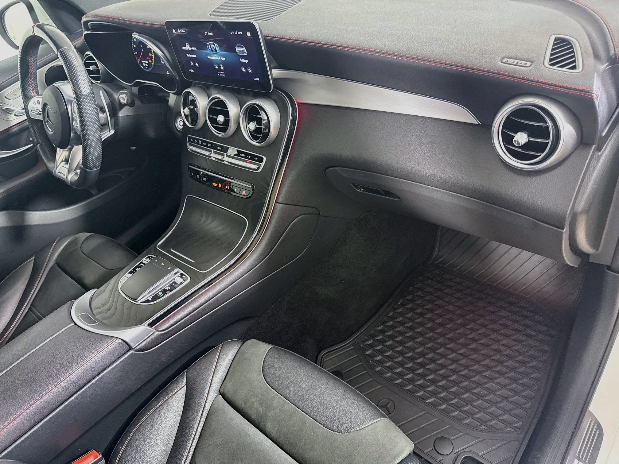 Used 2023 Mercedes-Benz GLC 43 AMG 4MATIC Coupe image 29