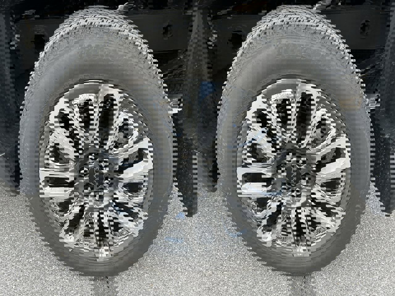 Used 2025 GMC Sierra 1500 Denali Ultimate image 10