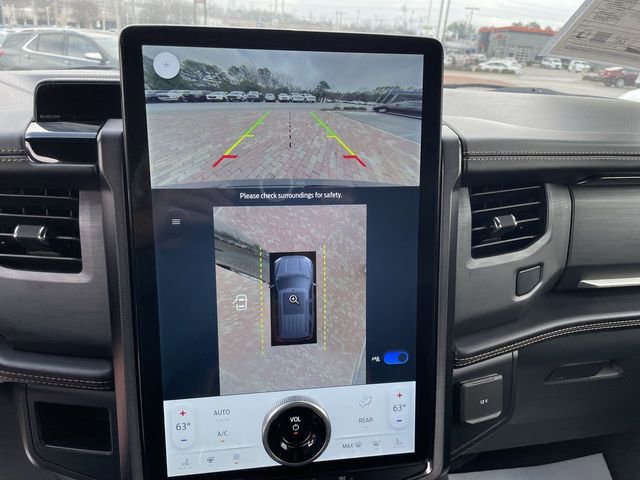 Used 2022 Ford Expedition Platinum image 19