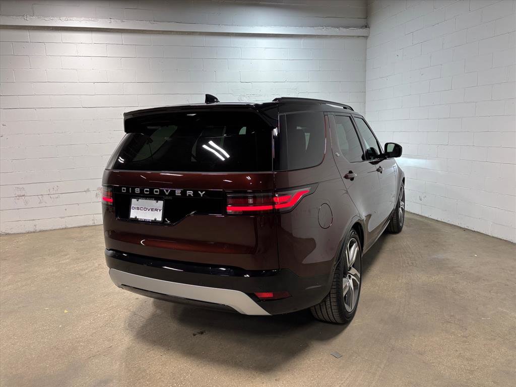 New 2026 Land Rover Discovery Limited Edition AWD/4WD image 7