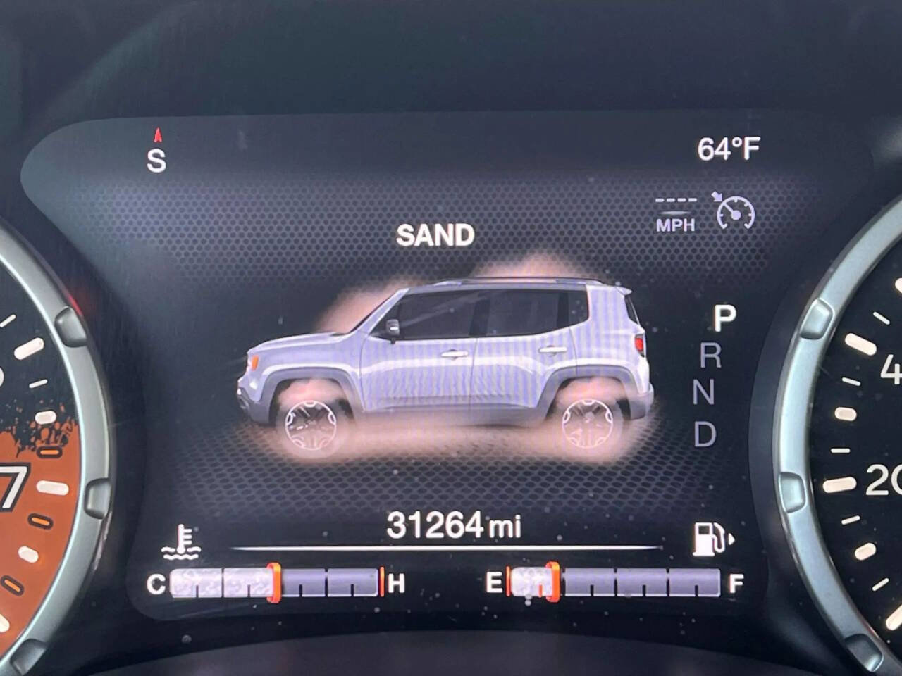 Used 2015 Jeep Renegade Trailhawk w/ Safety & Security Group I image 16