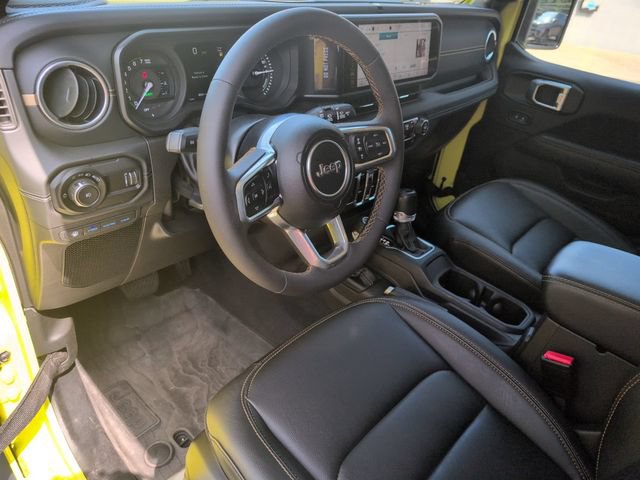 Certified 2024 Jeep Wrangler Unlimited Sahara w/ Technology Group AWD/4WD image 10