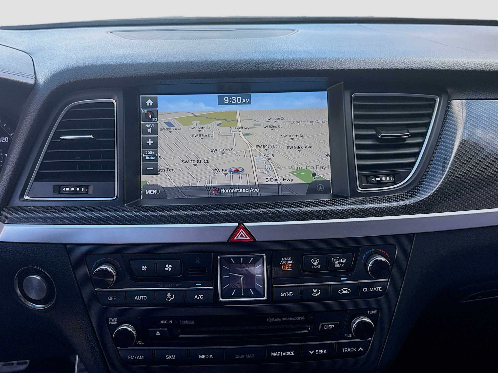 Used 2018 Genesis G80 3.3T Sport image 12