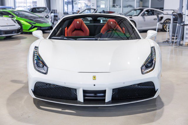 Used 2018 Ferrari 488 Spider image 9
