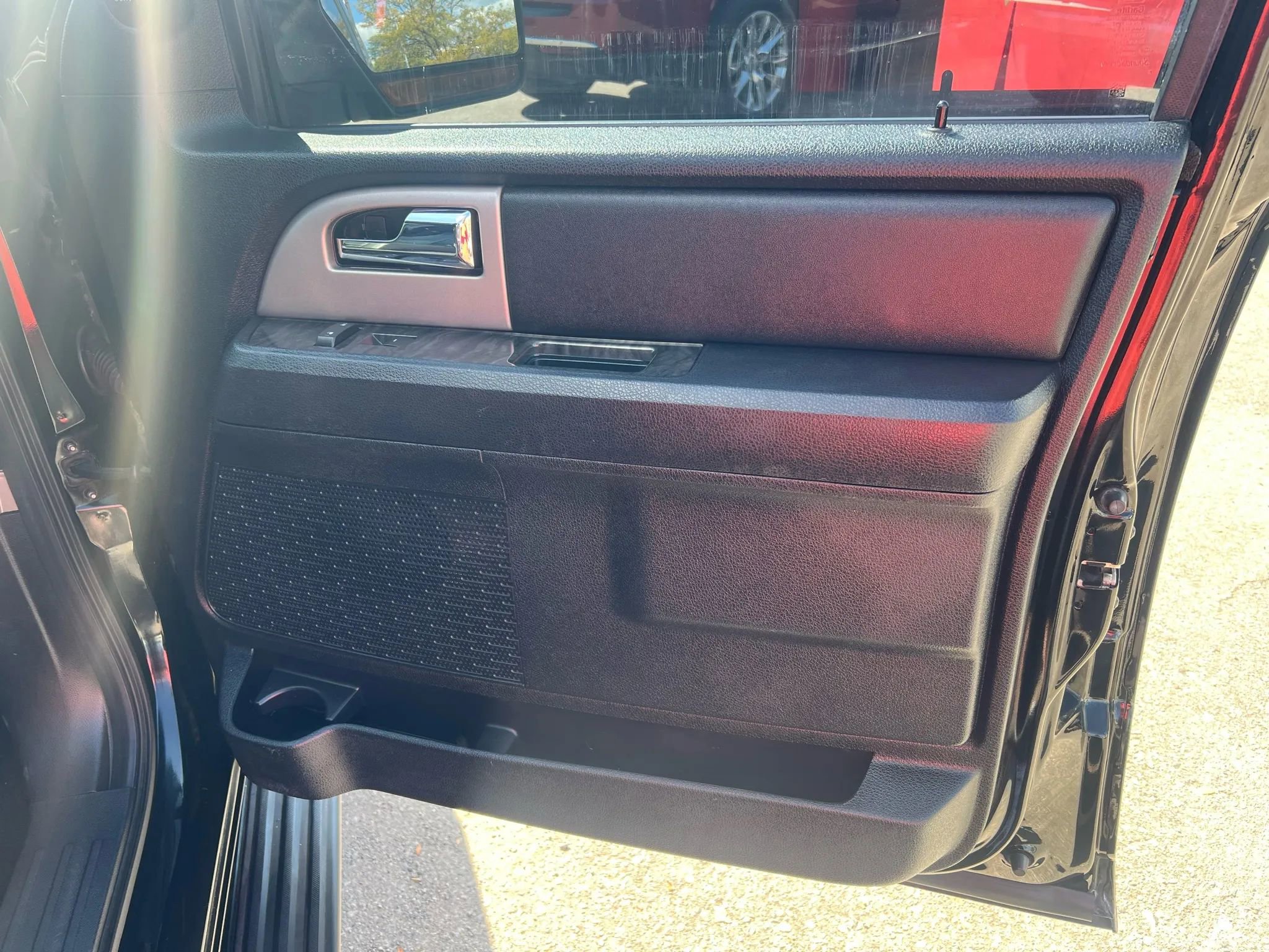 Used 2016 Ford Expedition EL Limited image 13