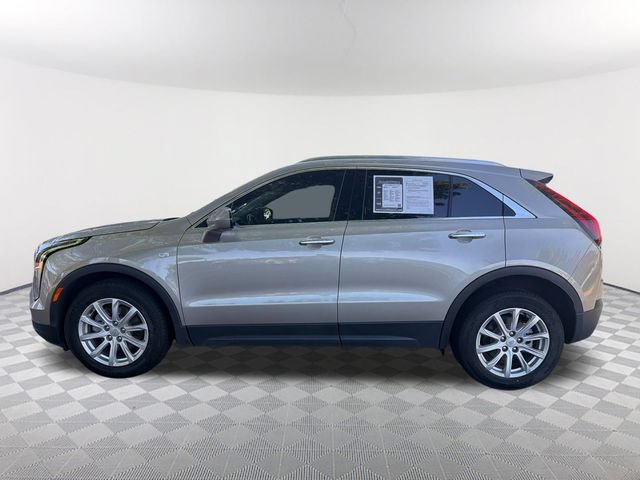 Used 2023 Cadillac XT4 Luxury w/ Cold Weather Package FWD image 8