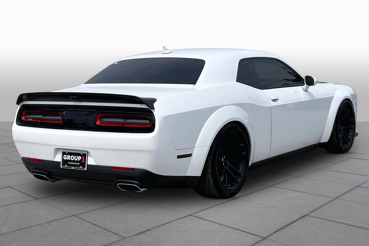 Used 2021 Dodge Challenger R/T Scat Pack RWD image 12