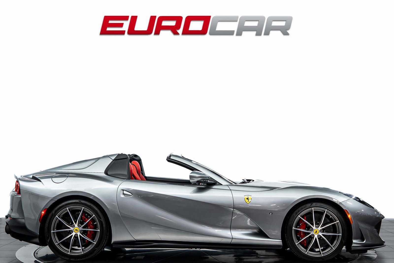 Used 2022 Ferrari 812 GTS image 7