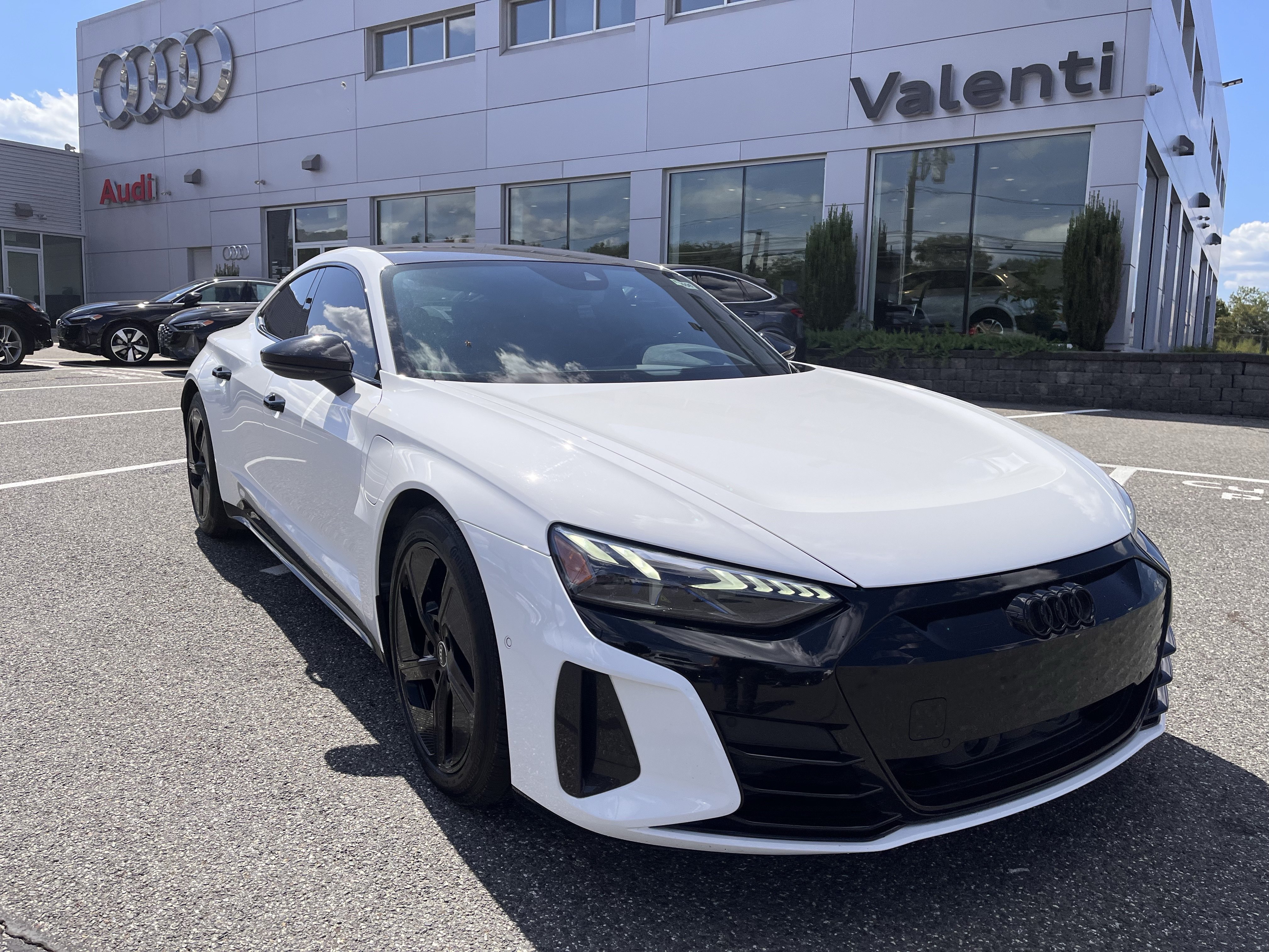 Certified 2023 Audi RS e-tron GT w/ Carbon Performance Package AWD/4WD image 1