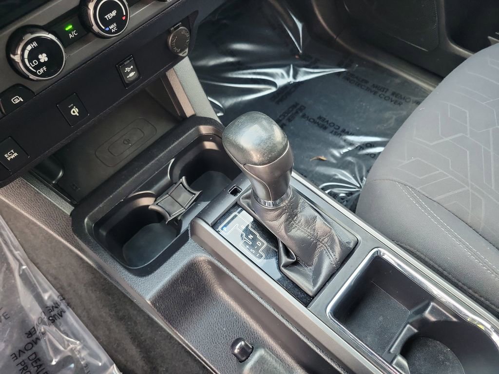 Used 2016 Toyota Tacoma TRD Sport w/ Towing Package image 26