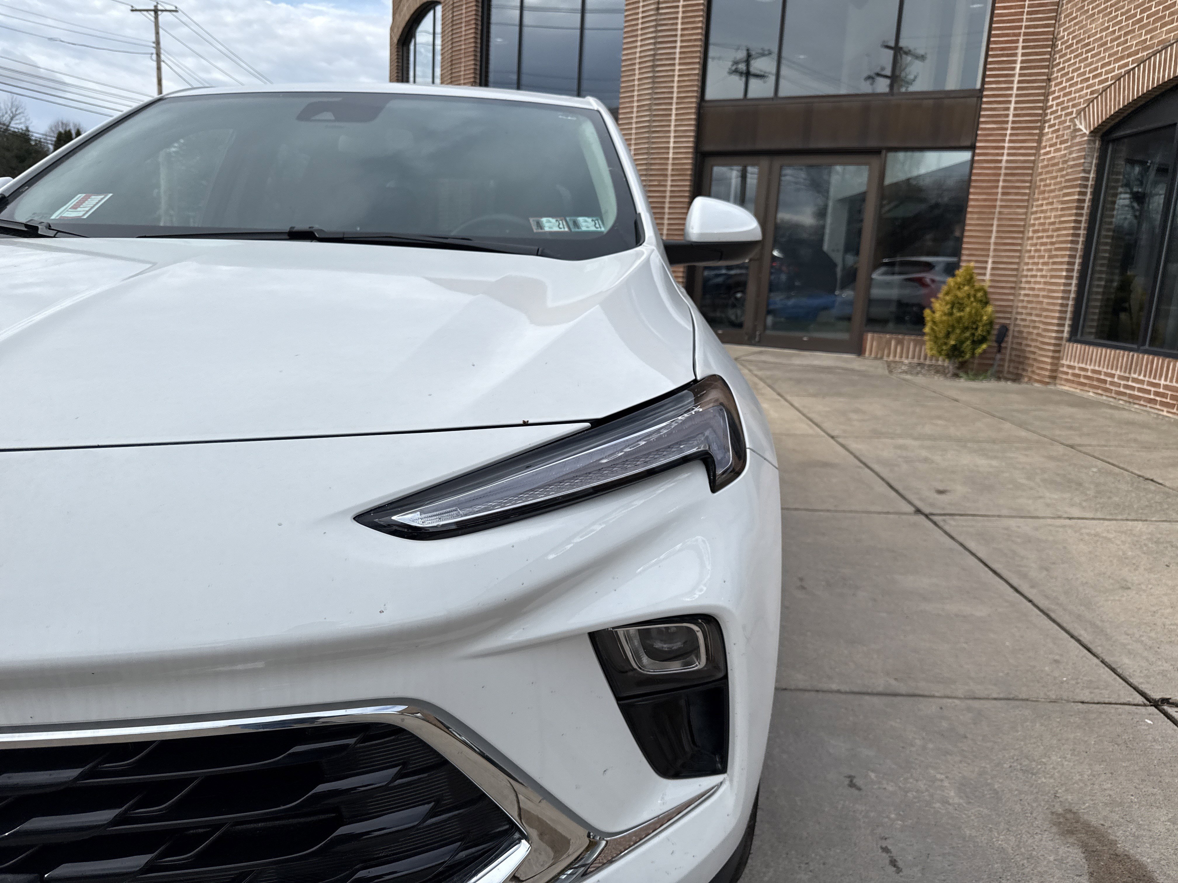 Used 2025 Buick Encore GX Preferred image 10