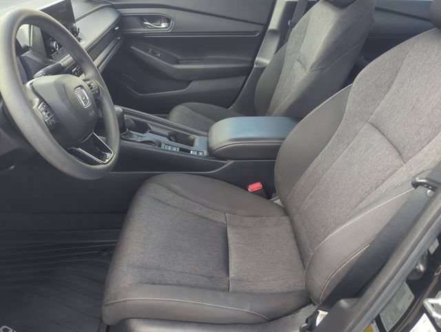 Used 2023 Honda Accord EX image 11