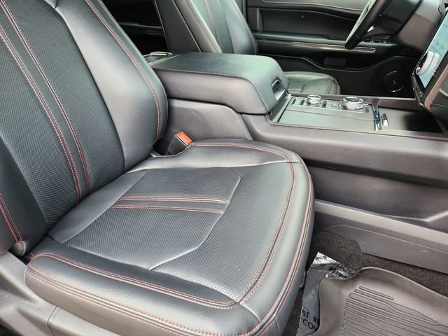 Used 2024 Ford Expedition Limited AWD/4WD image 15