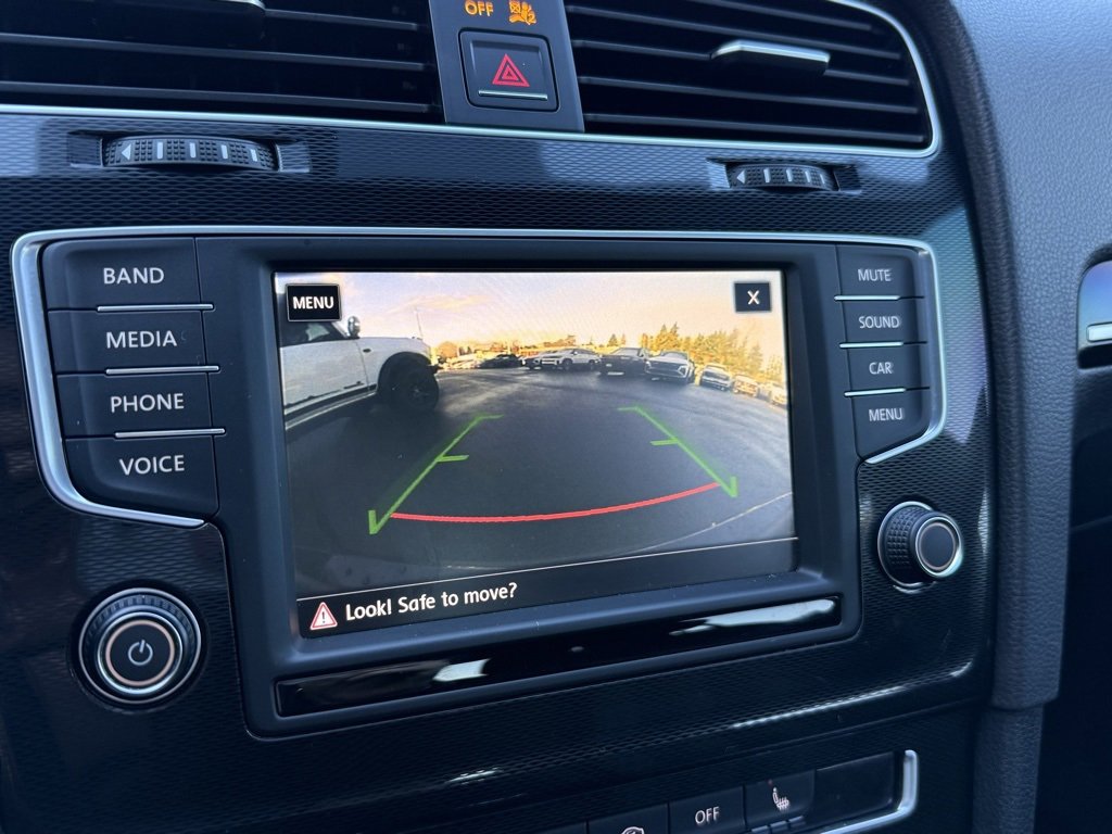 Used 2017 Volkswagen GTI Sport image 8