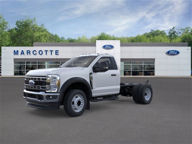 New 2025 Ford F550 4x4 Regular Cab Super Duty