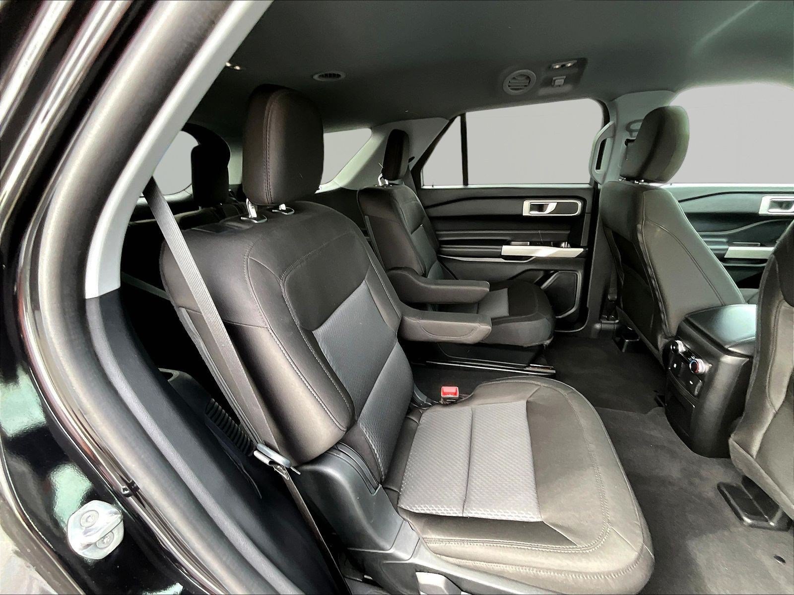 Used 2022 Ford Explorer XLT AWD/4WD image 24